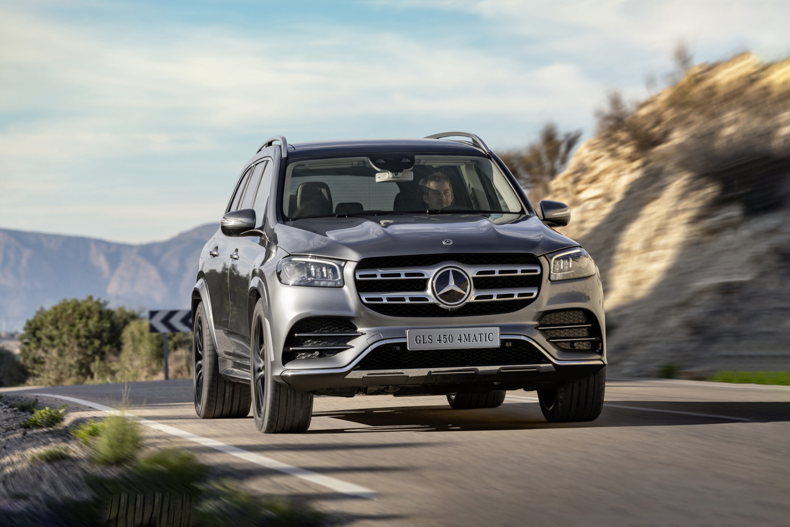 Der neue Mercedes-Benz GLS: Die S-Klasse unter den SUVThe new Mercedes-Benz GLS: The S-Class of SUVs