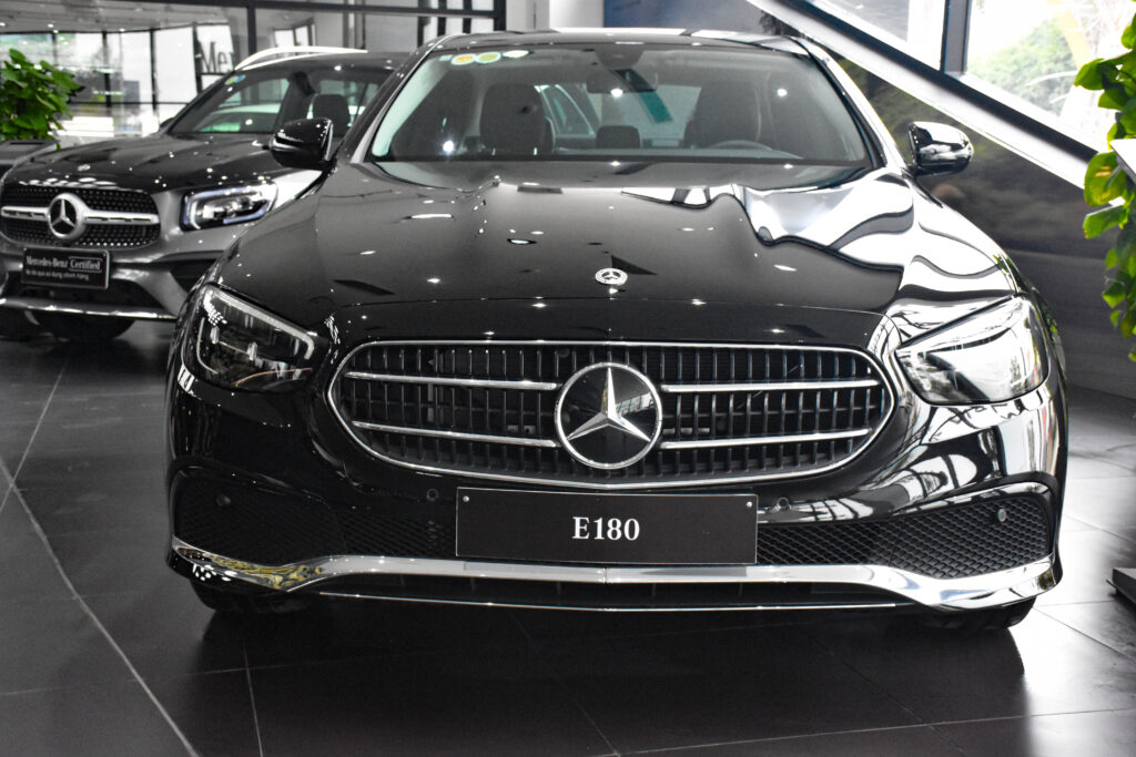 Giá xe Mercedes cũ Vinh
