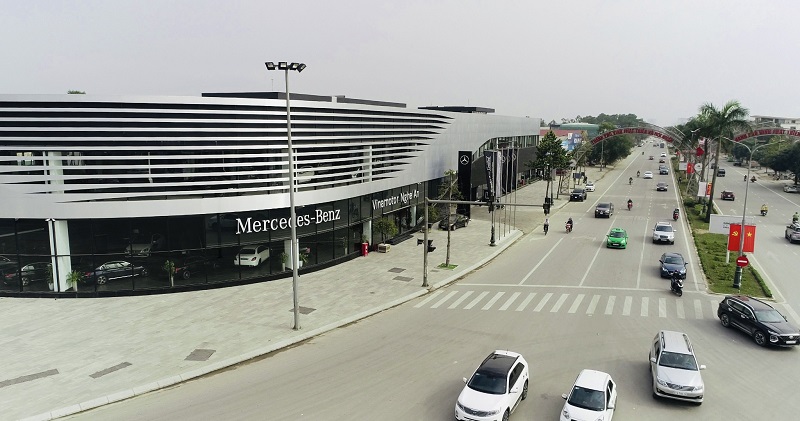 Oto Mẹc Vinh